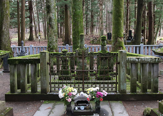 【神社仏閣めぐり】　真田幸隆夫妻と昌幸が静かに眠る真田山長谷寺！